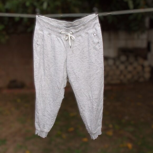 Livi Active Cropped Heather Grey  French Terry Joggers 14/16 - Picture 1 of 1